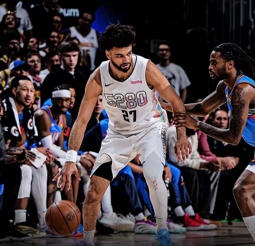 丹佛掘金发布备战花絮;冲刺阶段手感冰凉;欧超杯任务艰巨;身体对抗强度拉满(奥尼尔救球替补席全闪视频) 丹佛掘金发布备战花絮;冲刺阶段手感冰凉;欧超杯任务艰巨;身体对抗强度拉满(奥尼尔救球替补席全闪视频)